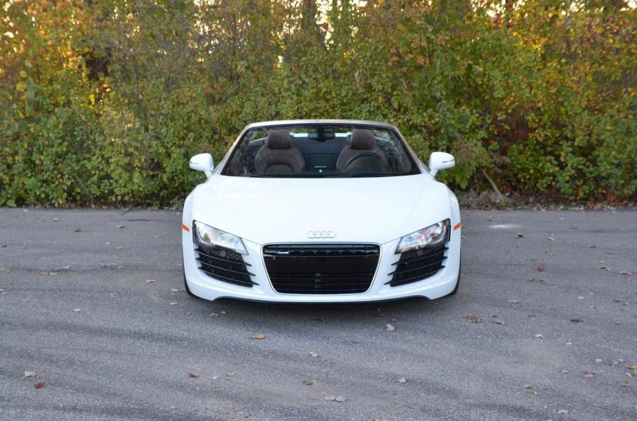  Audi R8 Spyder 2011 года  (NA) (фото 17 из 59)